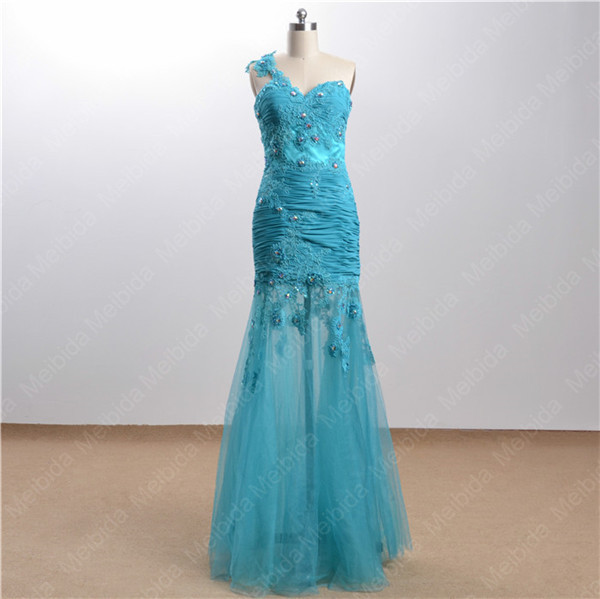 Sexy bridal gown evening gown formal occasion wedding bridesmaid gown toast gown location shooting ceremony