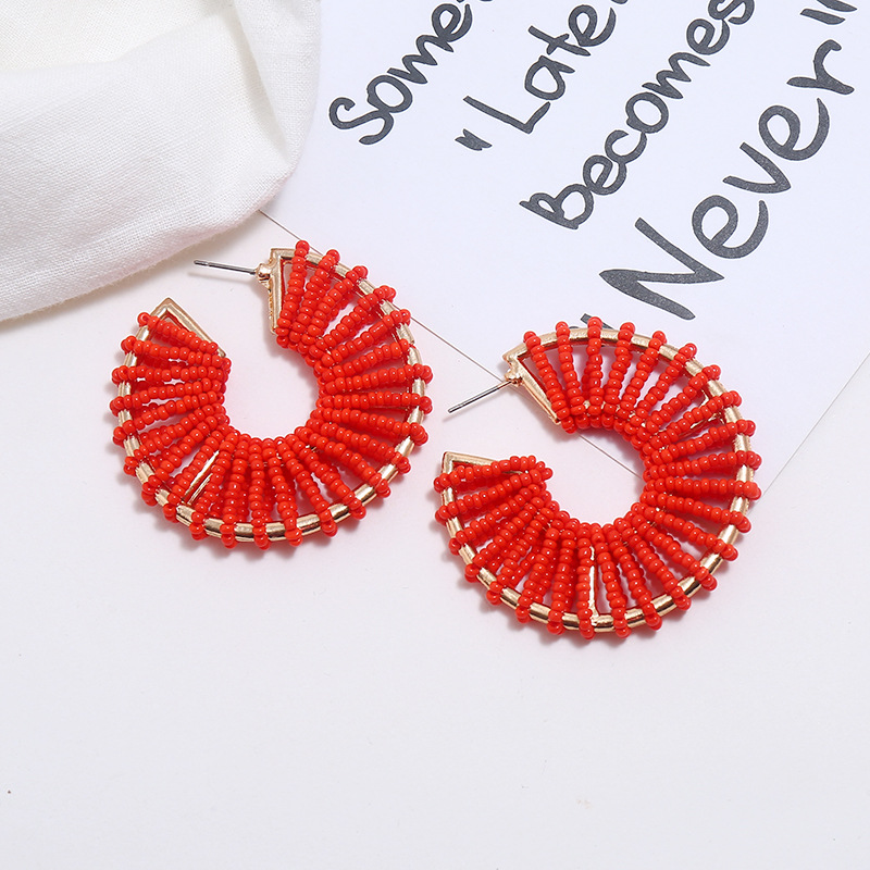 European And American Fashion Retro Fan-shaped Hollow Rice Beads Explosion Earrings display picture 9