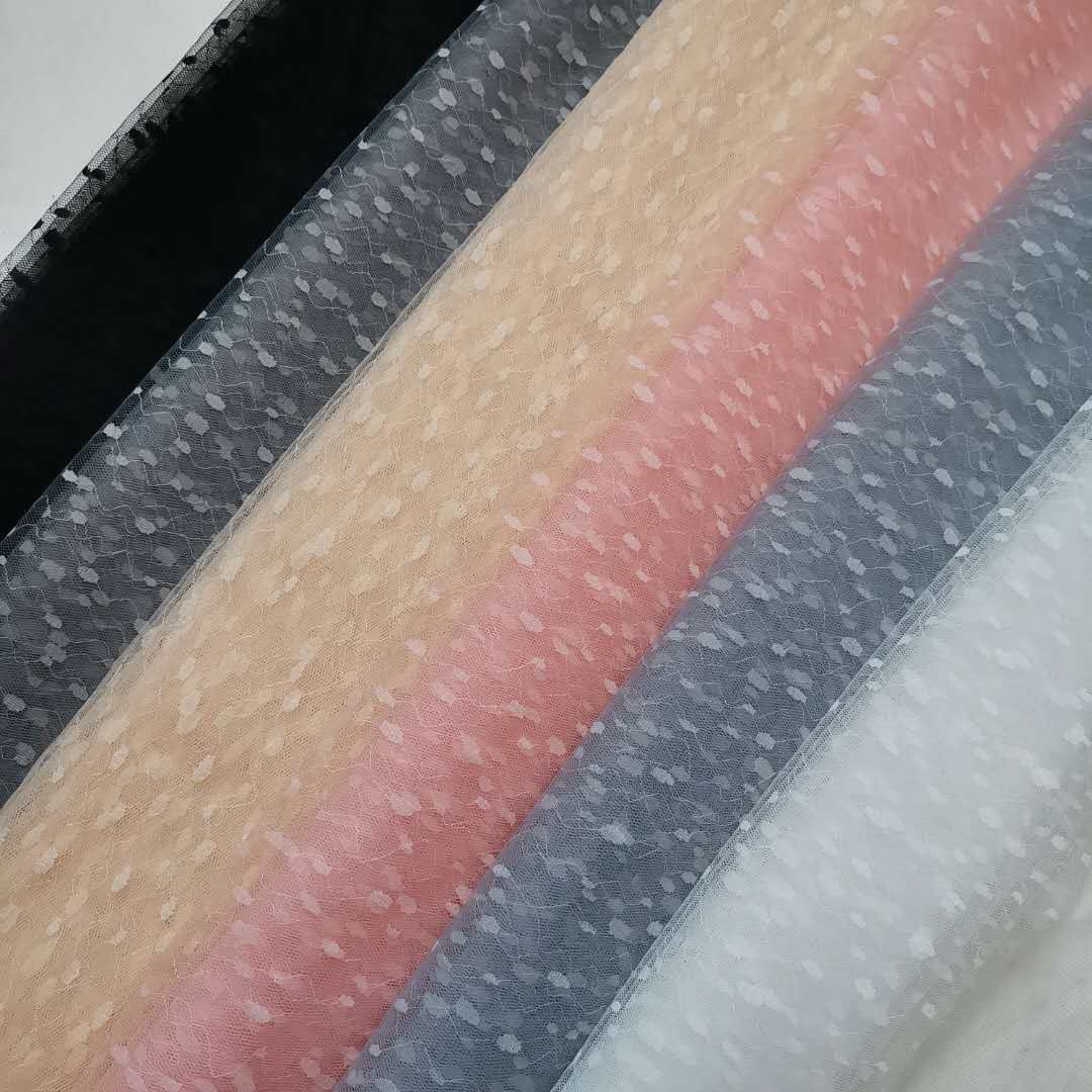 热销款无弹轻盈透薄锦纶小方块提花网纱 裙装等面料 颜色多 现货