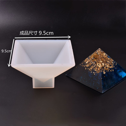 Crystal Epoxy Pyramid Silicone Mold Free of Polishing DIY Handmade Jewelry Resin Dried Flower Ornament Model
