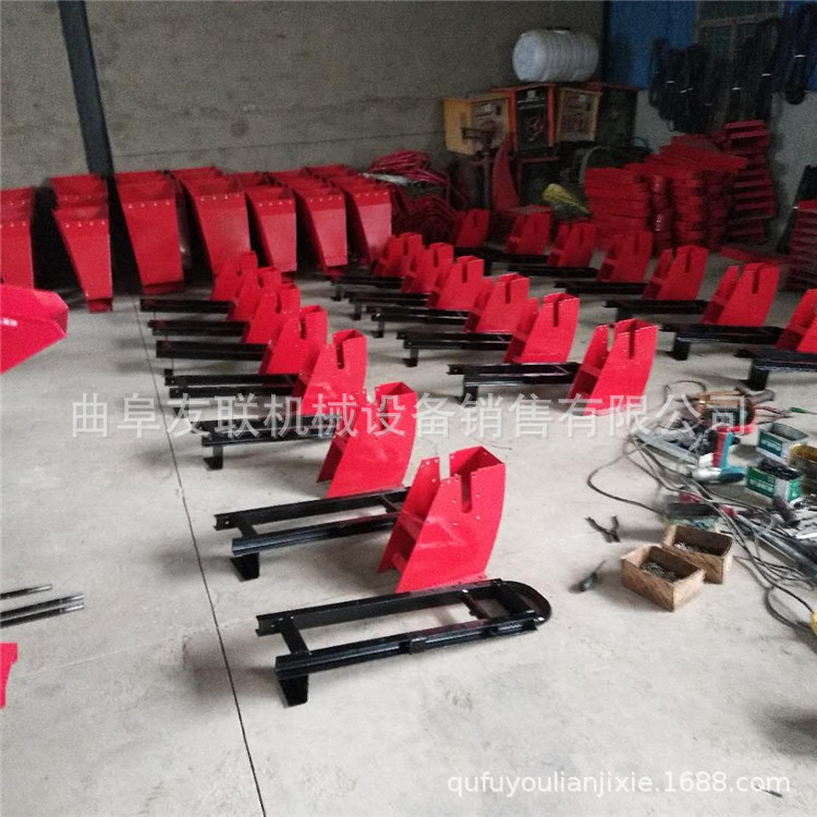 合作社专用枝条粉碎机 林业树枝树叶碎枝机 型号齐全立式碎枝机60