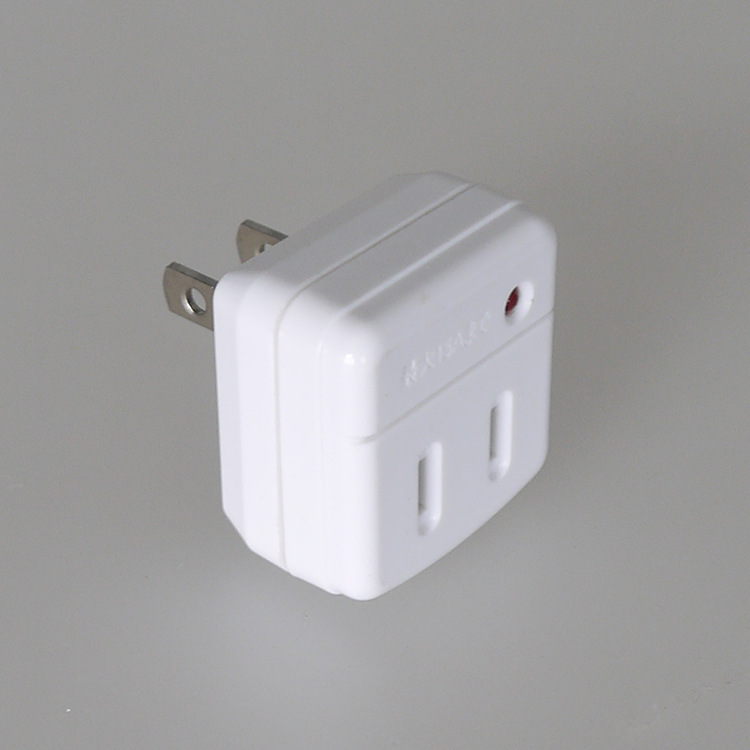 厂家供应单孔转换插 出国旅游转换插头品质转换插头批发