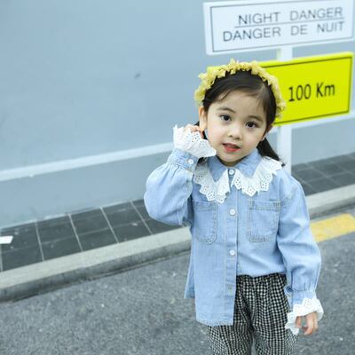 包邮 童装2019春季新款女童韩版甜美宽松蕾丝花边拼接牛仔衬衫