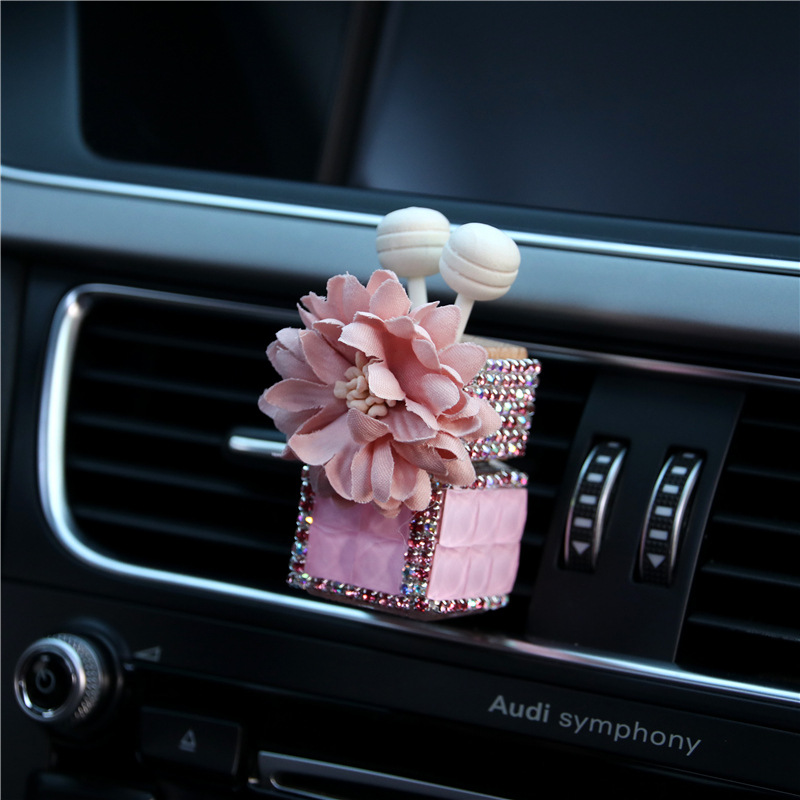 创意汽车镶钻香花朵小雏菊出风口香熏夹净化空气出风口香薰香水夹