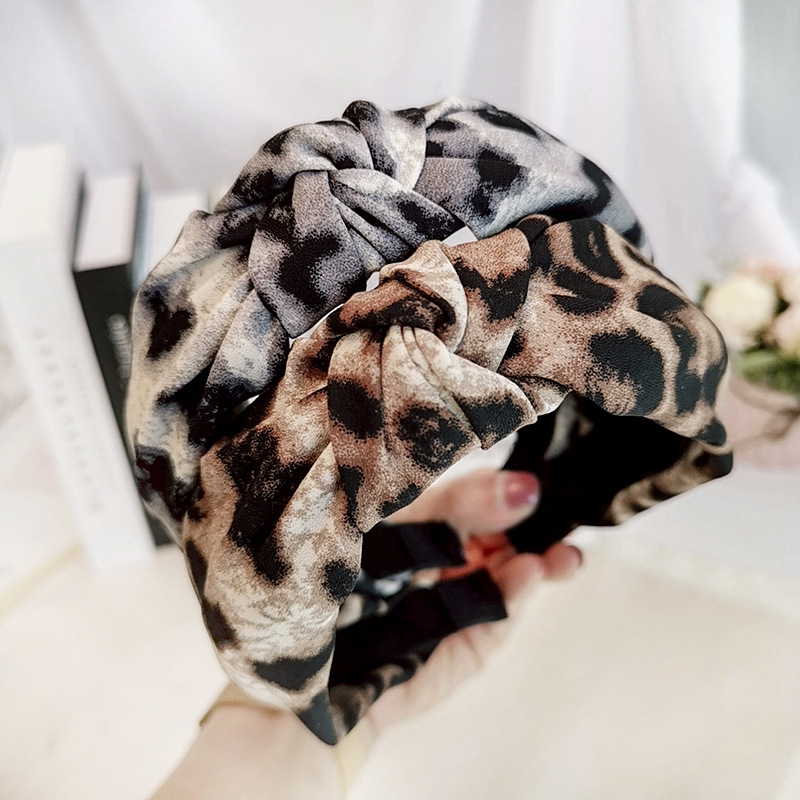 New Leopard Print Knotted Wide-brimmed Headband display picture 1