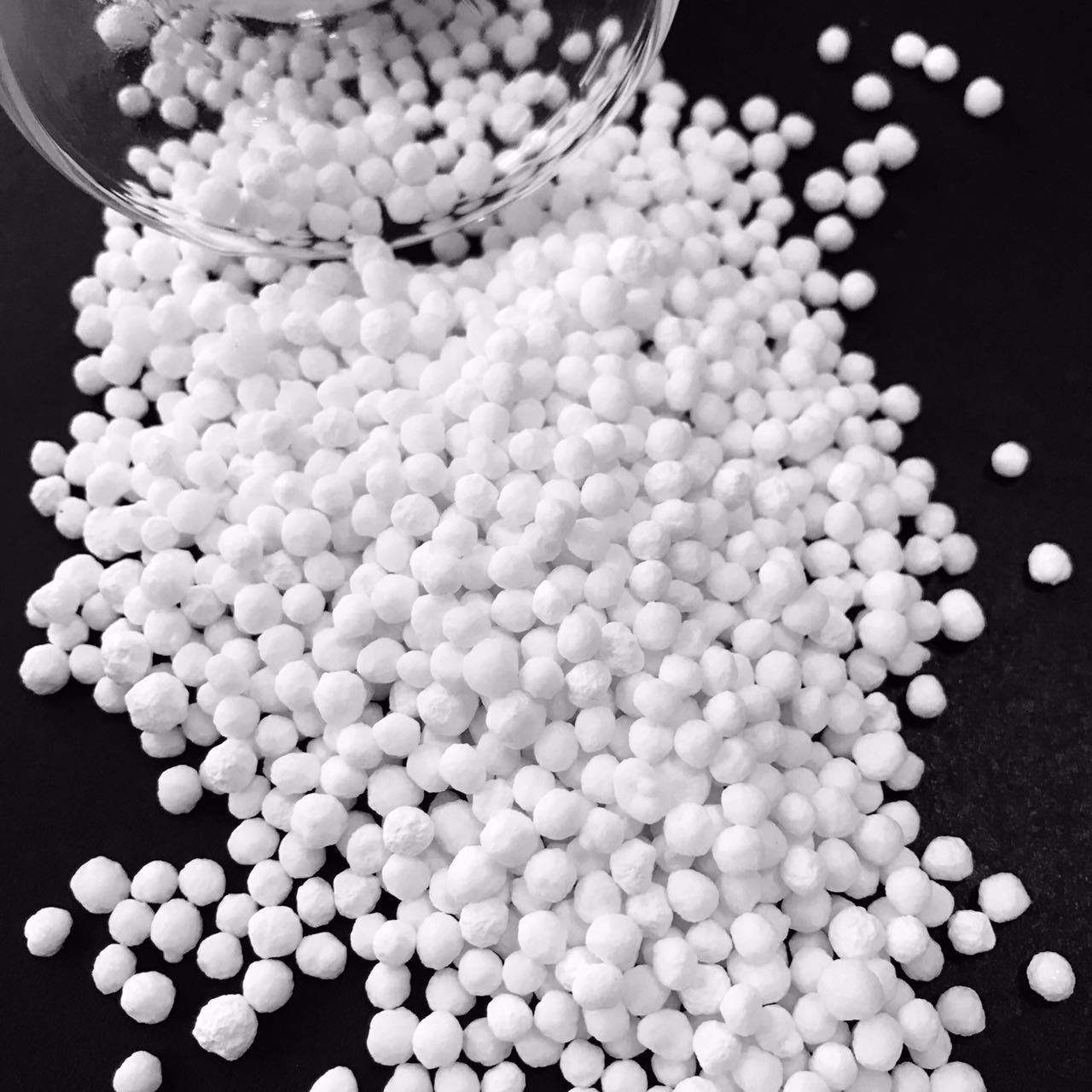 北京 77%含量二水球状氯化钙 干燥剂 氯化钙 批发价优