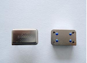 8M晶振 有源晶振 长方形 四只脚