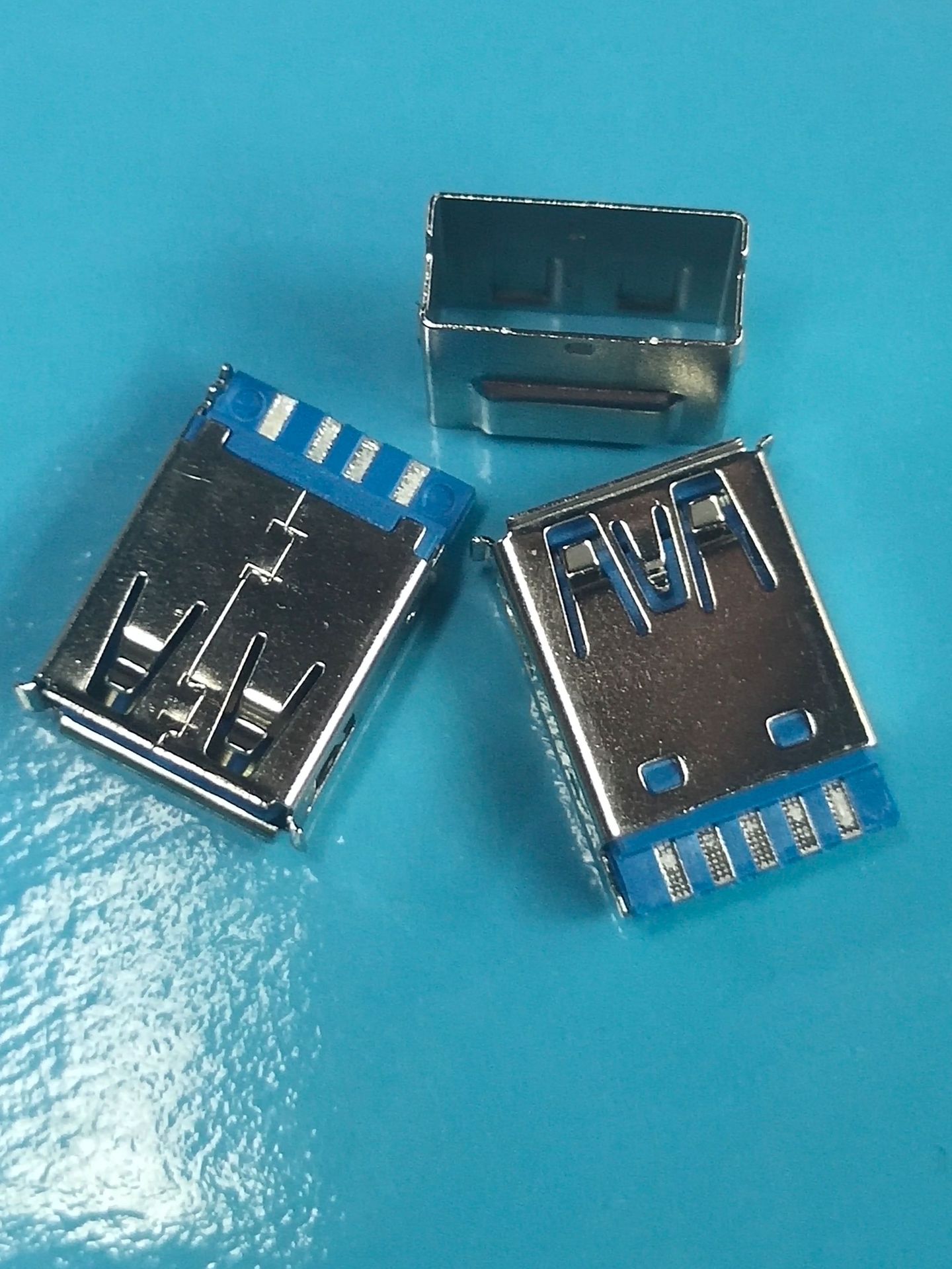 USB 3.0 AF 焊线式 3.0 A母座 9P焊线带 铁壳 直角 卷边蓝色胶芯-阿里巴巴