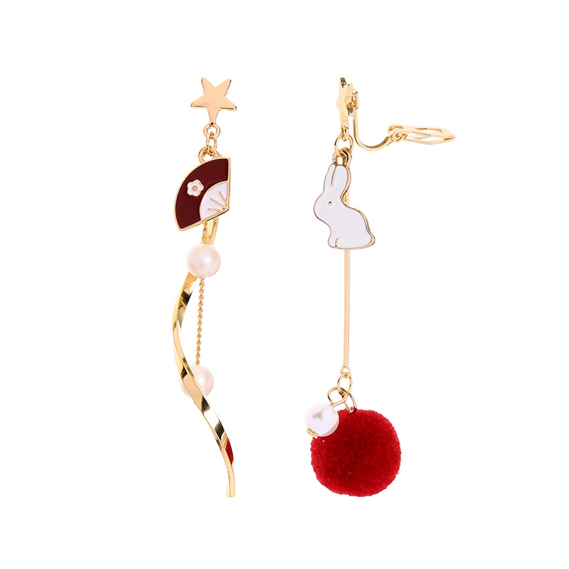 Style Coréen Creative Design Ventilateur Boule De Laine Boucles D'oreilles Mignon Lapin Dripping Boucles Boucles D'oreilles De Femmes Nouveau Style Perle Boucles D'oreilles display picture 6