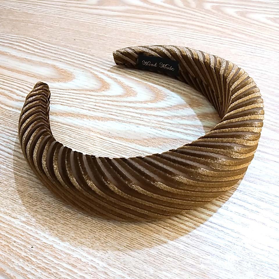 Hot Selling Fashion Striped Velvet Sponge Flat Headband Wholesale display picture 6