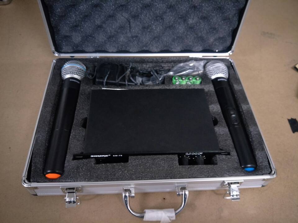 话筒麦克风K歌铝箱包装盒 铝合金单只话筒手提包装箱