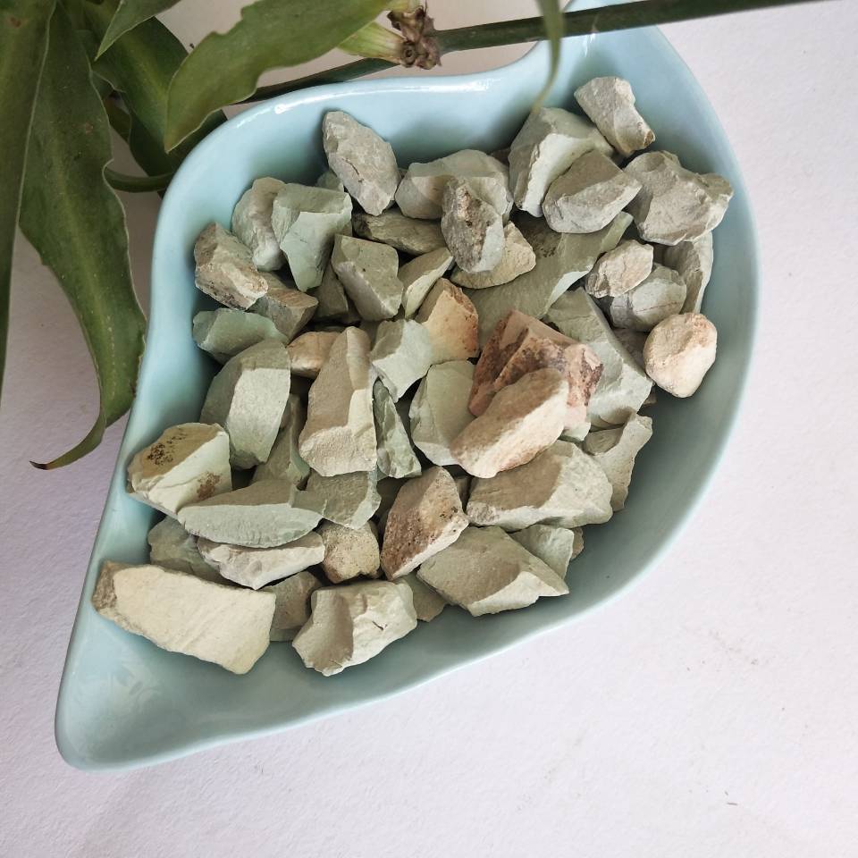 沸石滤料 锅炉水处理滤料去除钙镁离 鱼缸水过滤吸氨石控制水质