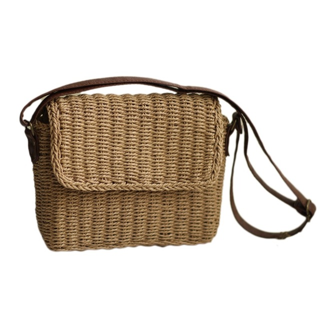 New Japanese ladies’bags can adjust the recreational beach degree of straw-woven ladies