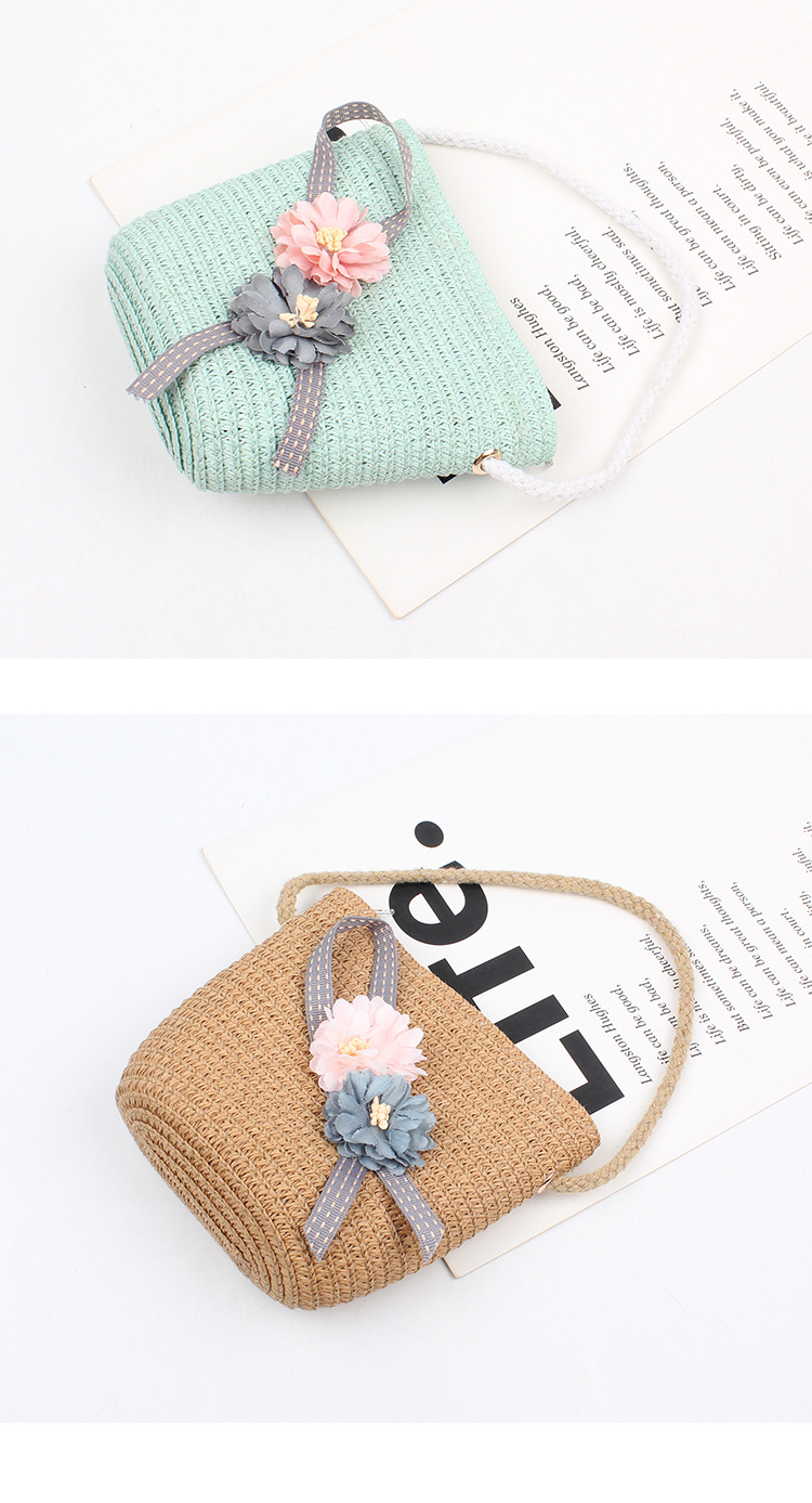 Summer Children's Straw Bag Cute Flower Diagonal Bag Korean Girl Travel Sweet Coin Hat Tide Wholesale Nihaojewelry display picture 5