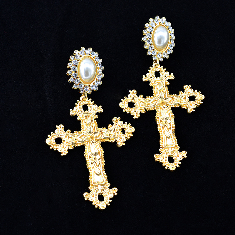 Européen Et Américain Exagérée D'or Croix Boucles D'oreilles Personnalité Hippie Rétro Longue En Ligne Influenceur Boucles D'oreilles Cour Baroque Boucles D'oreilles display picture 6