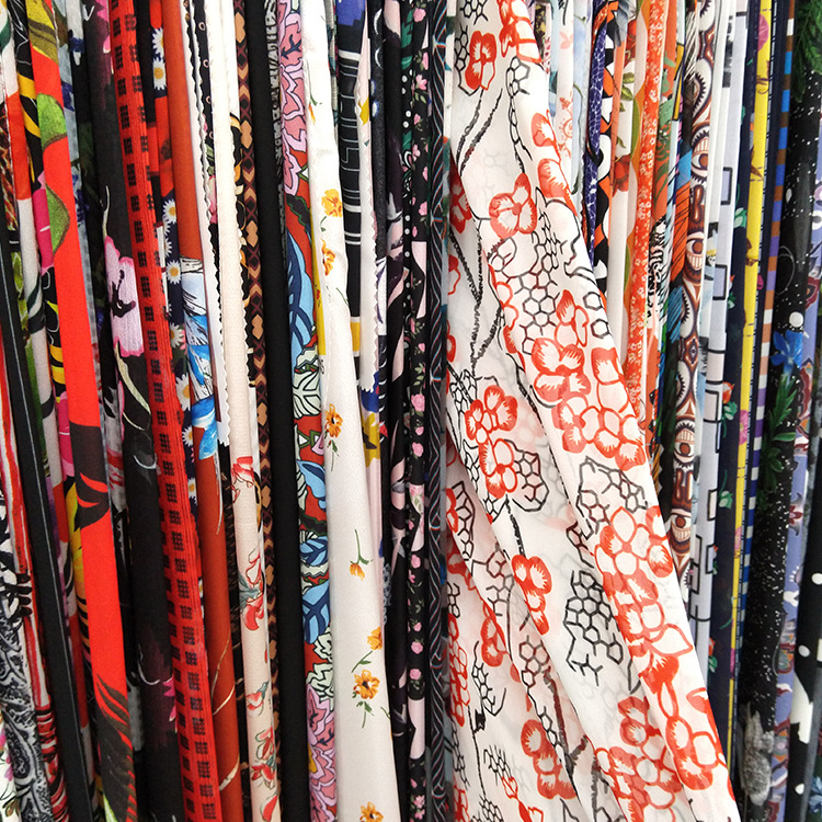 雪纺印花布料加工定制 广州印花厂数码印花加工巨采专注印花面料