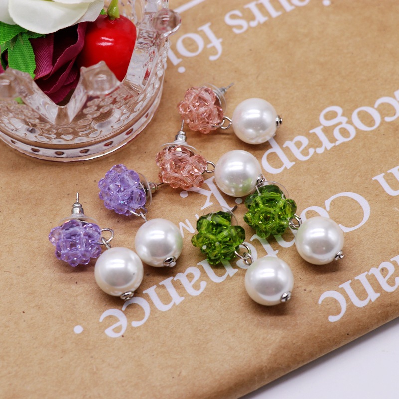 Beads Weaving Ball Stud Earrings Large Pearl Pendant Stud Earrings Sweet Ear Clips display picture 14