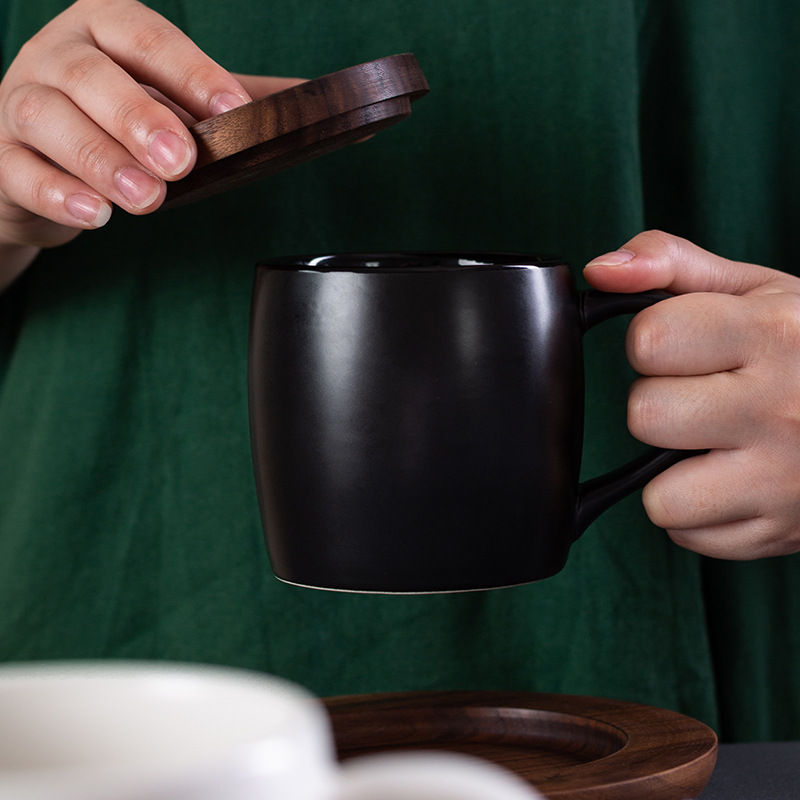 Taza de café grande Taza de cerámica con taza de nuez Taza de cerámica