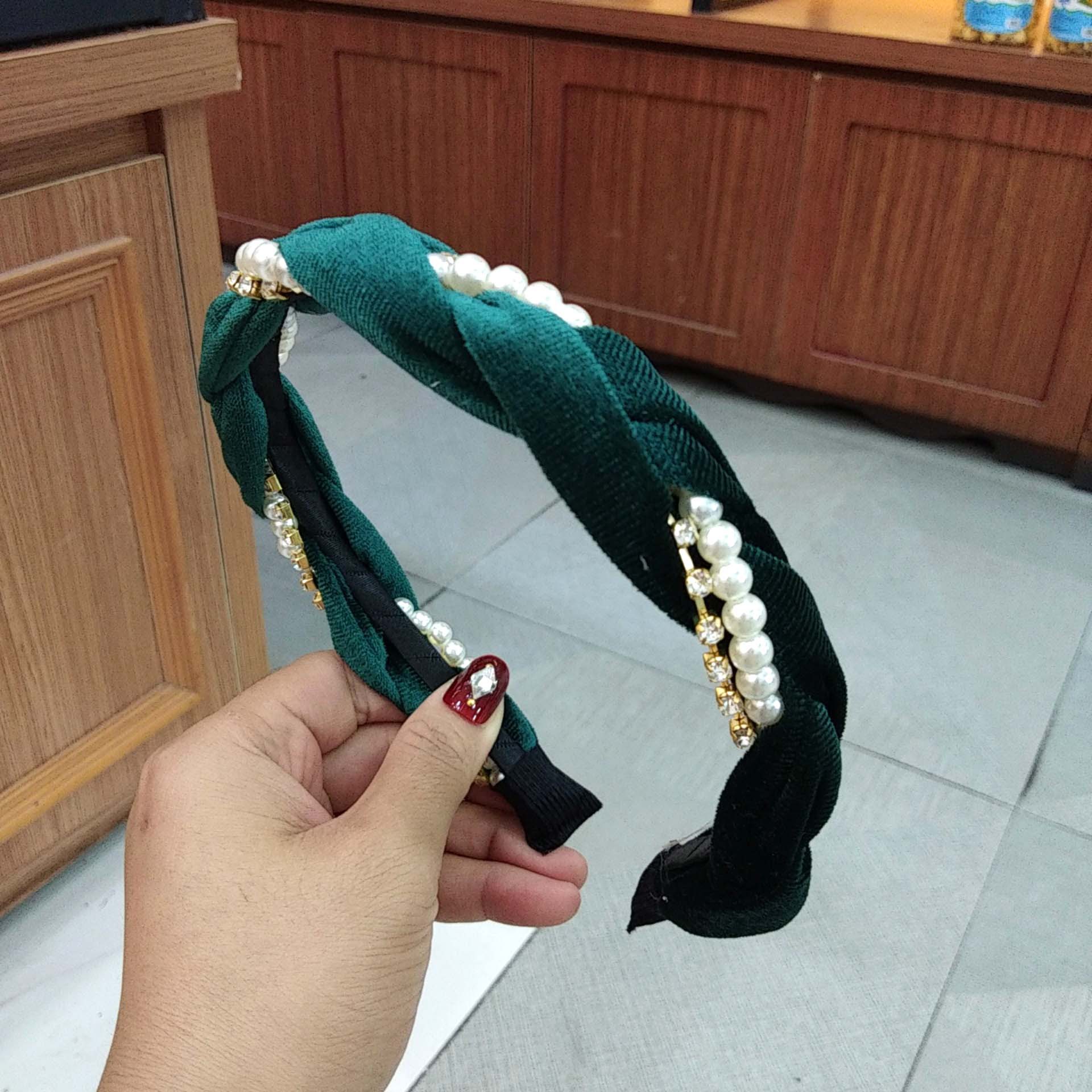 Explosion Models Rhinestone Pearl Handmade Braid Headband High-end Retro Gold Velvet Hair Accessories High-end Headband Wholesale Nihaojewelry display picture 8