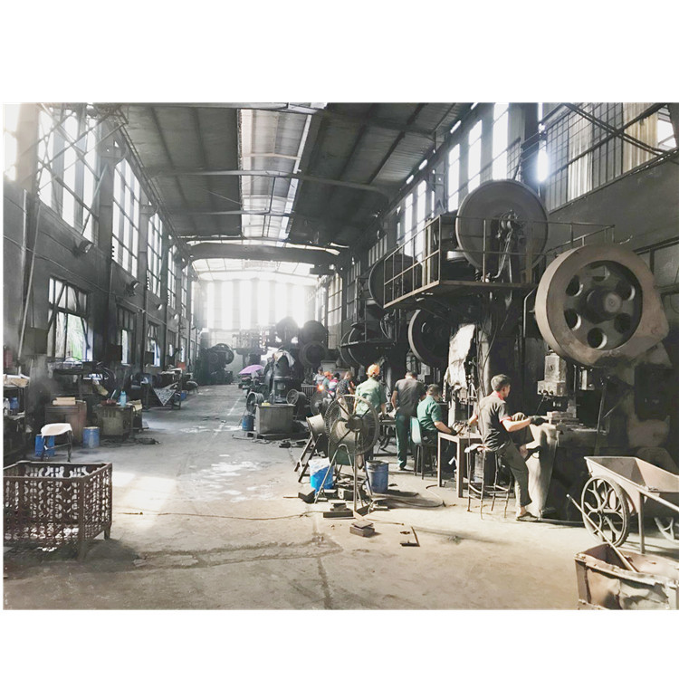 Undertake Auto motorcycle engineering Mine All kinds of parts Forging Red machining Tonnage Friction press