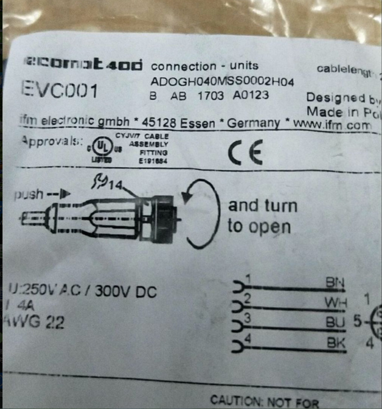 EVC003 德国易福门IFM带插座连接电缆 全新原装正品