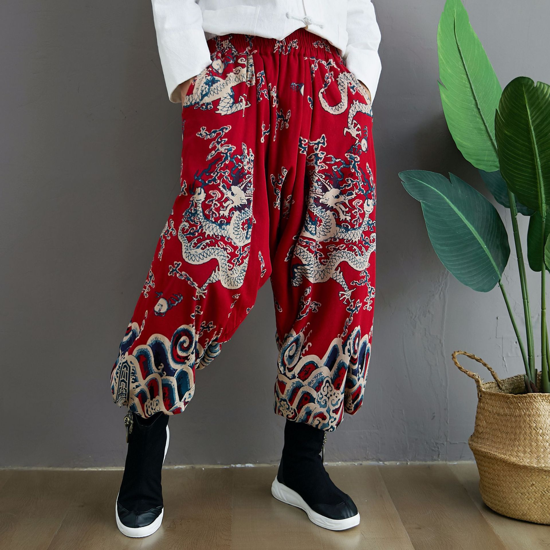 25布衣秋冬新品加绒龙纹吊裆裤风棉麻印花休闲男裤