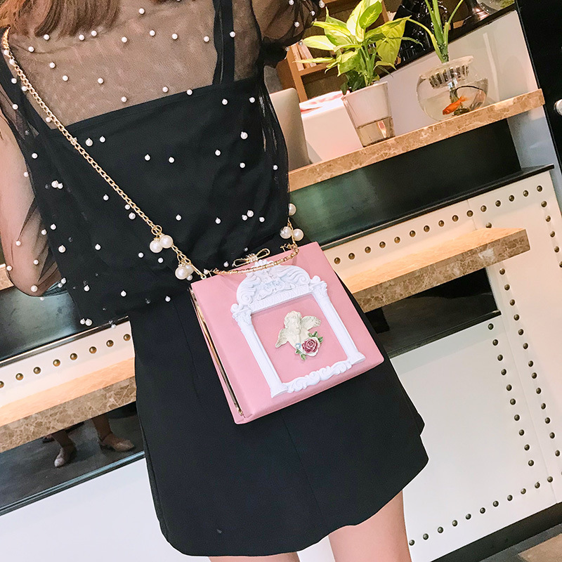 Bag, retro chain, 2019