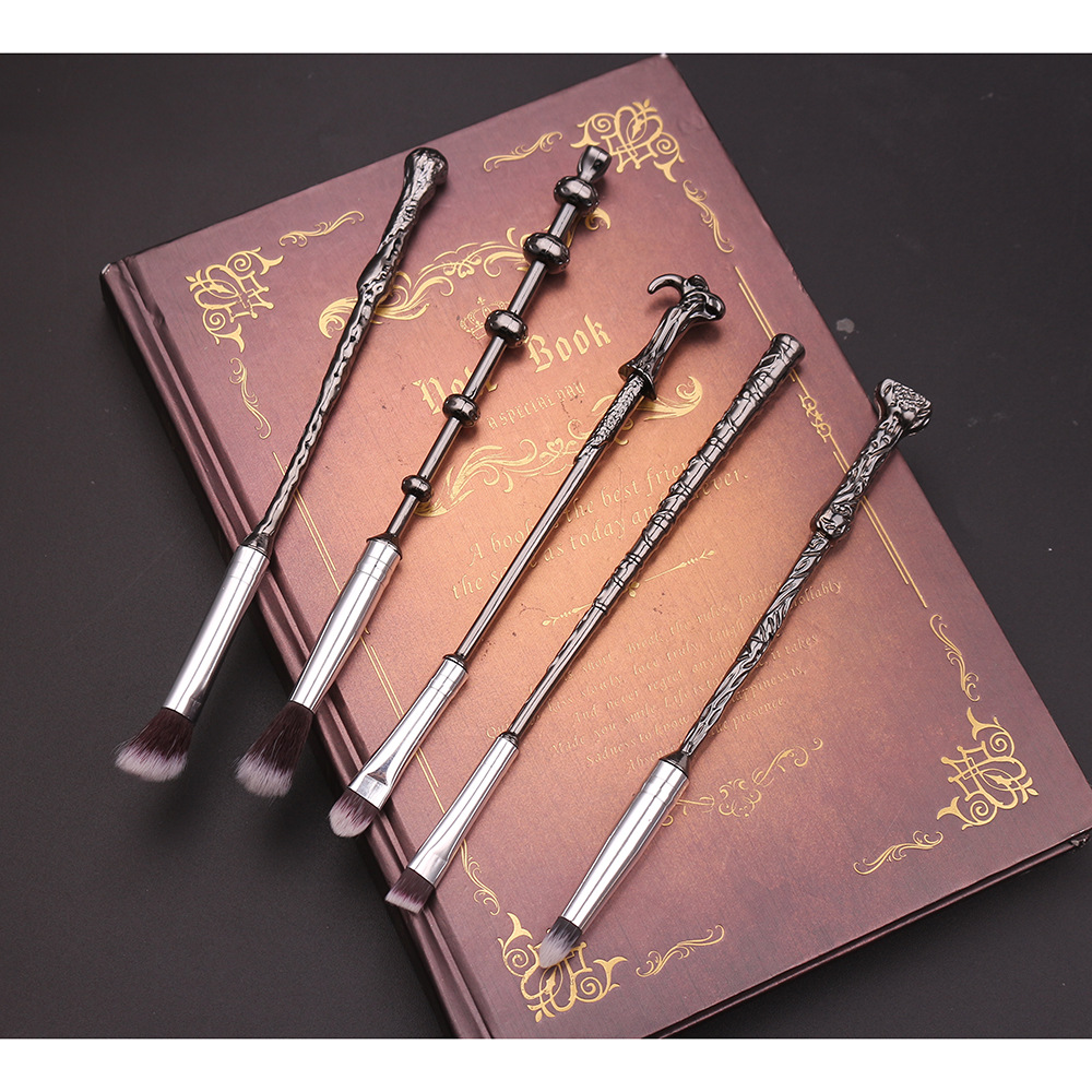 Harry Potter wand makeup brush set - Image 1
