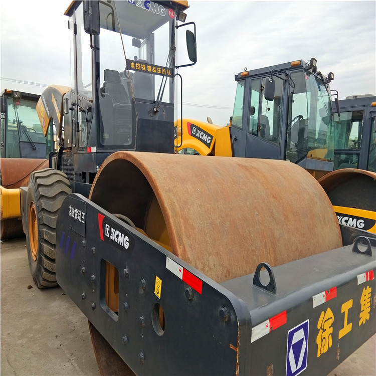 Shanghai XCMG LiG rodillo vibratorio usado vehículo especial de ingeniería personal, calidad sin preocupaciones para probar el sitio