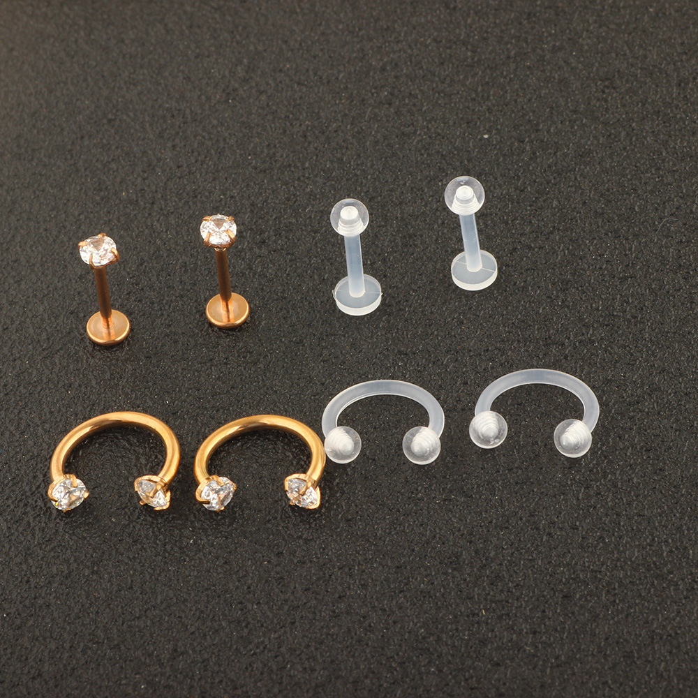 16G labret stud size and finish detail