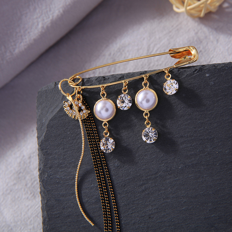 Fashion Diamond Diamond Jewelry Long Tassel Accessories Female New Creative Brooch display picture 1