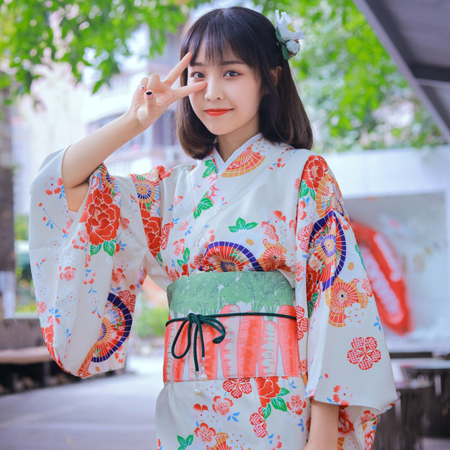 Cute kimono wrinkle free and iron free small grain kimono