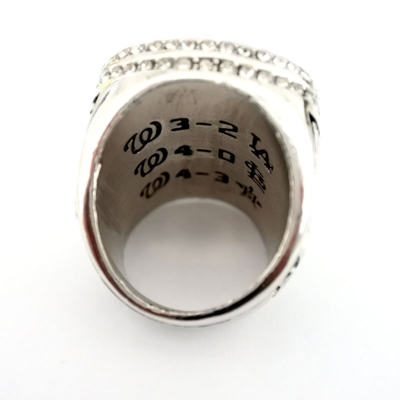 Beautiful design of the Champion Ring