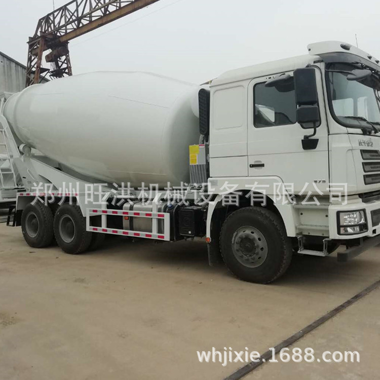 2立方水泥罐车价格  改装混凝土运输车 小型商砼搅拌车厂家