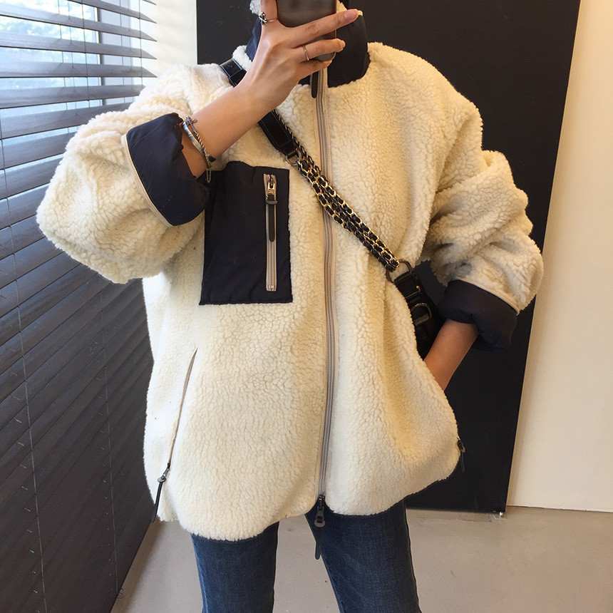 Women's Lamb Wool Coat With Pocket Detail And Stand Collar_voghion.com