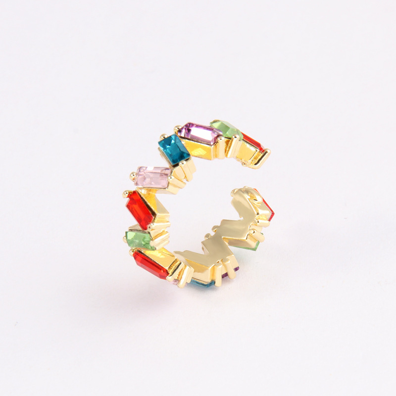 Retro T-shaped Diamond Ear Clip display picture 4