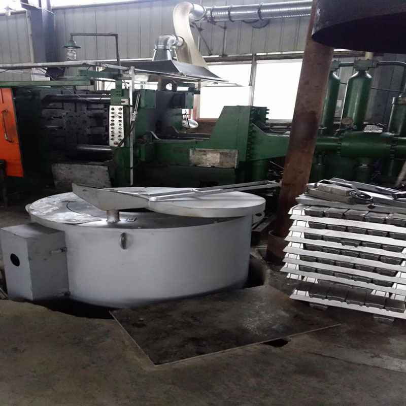 100-300kg坩埚式电熔炉铝合金熔炉 电阻带加热铝液熔化坩埚式电炉