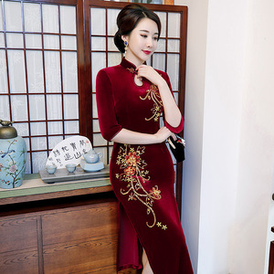 Chinese Dress Qipao for women Season performance cheongsam long handmade pearl velvet cheongsam dress banquet high-end dress