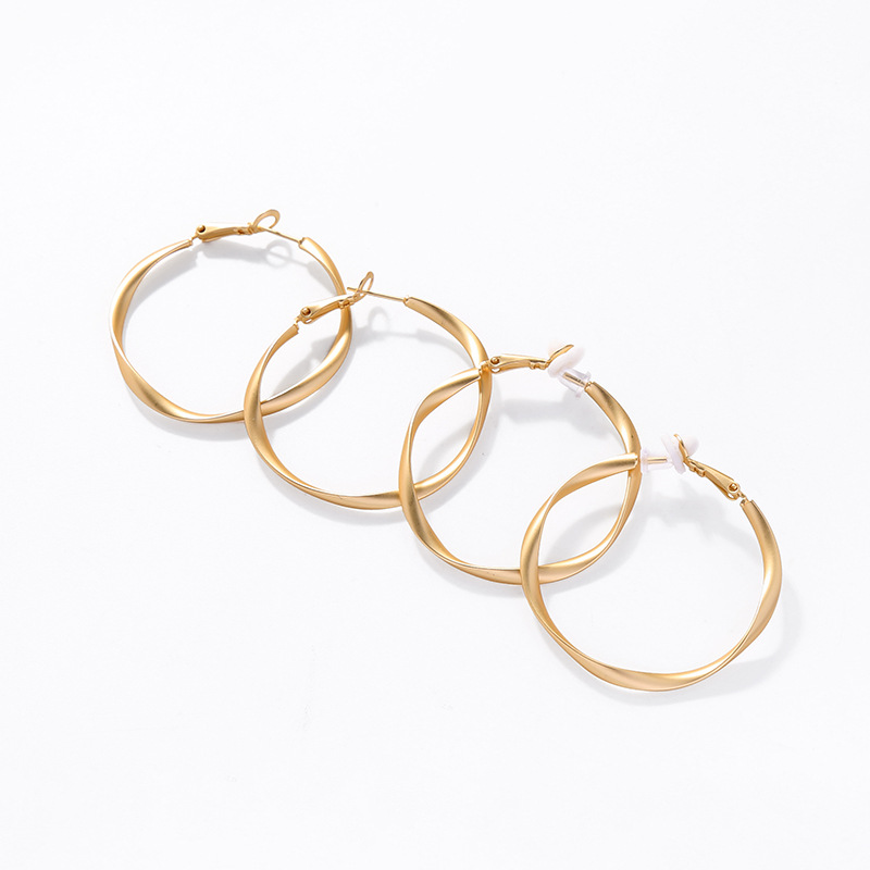 Alloy Earrings Fashion Simple Geometric Earrings Hoop Earrings Women display picture 7