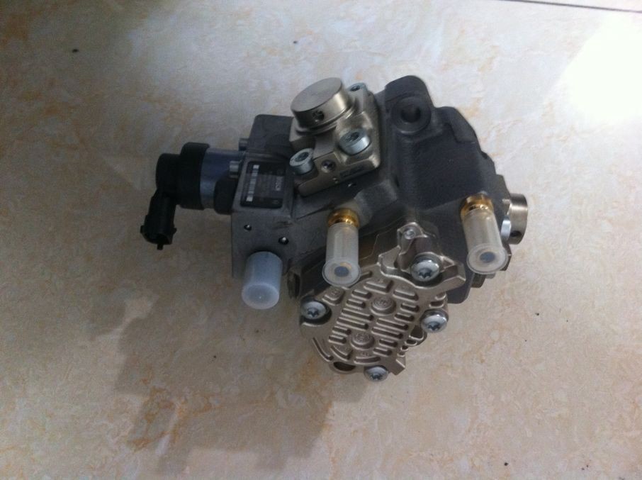 福田ISF28燃油泵0442020119 1