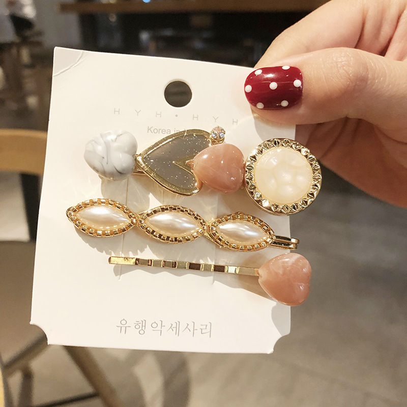 Korean Style Creative Oval Heart Acrylic Hairpin Set display picture 4