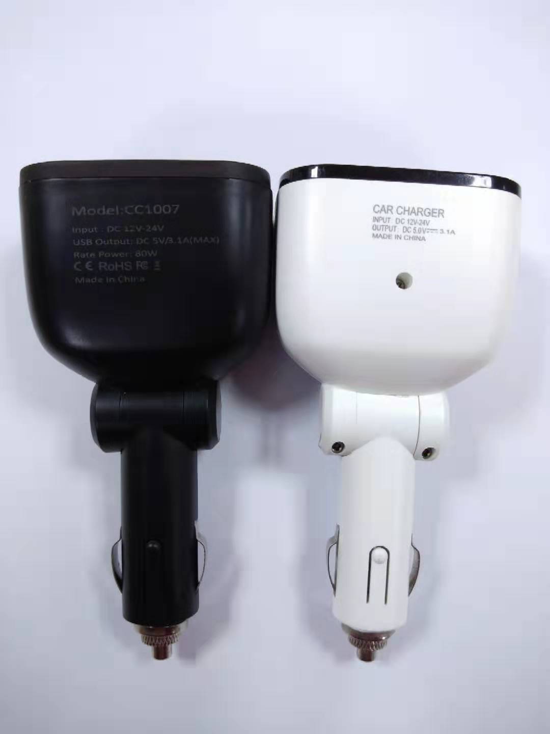 汽車車充點(diǎn)煙器插頭一拖二屏顯車充多功能車載手機(jī)充電器廠家直銷