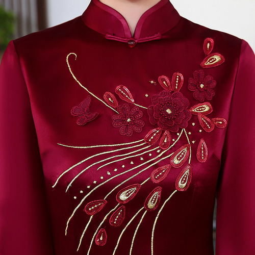 Traditional Chinese Dress Qipao Dresses for Women Embroidery Wedding cheongsam wedding Qipao skirt dress long sleeve 