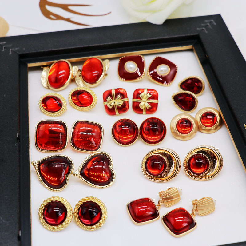 1 Pair Quantity 1 Pair Retro Geometric Alloy Plating Resin Women's Ear Clips