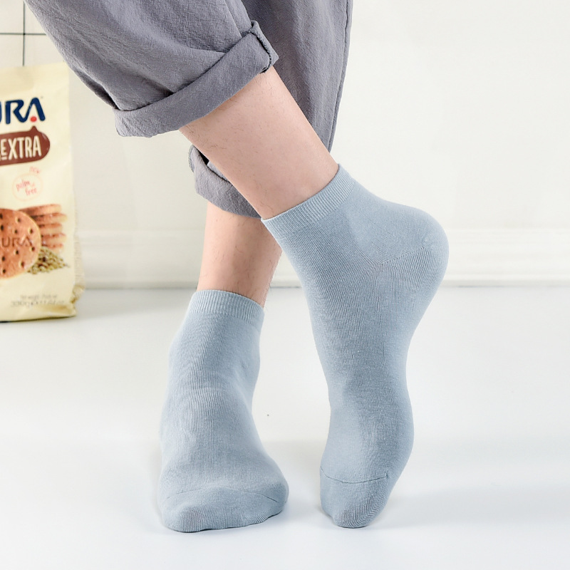Men's spring casual solid cotton socks