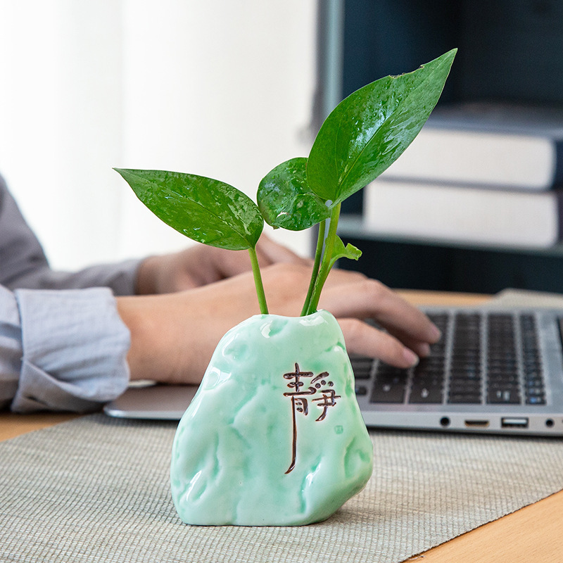 Creative Handwritten Engraving Ornaments Small Pottery Vase Home Decorations Furnishings Flower Ornaments Desktop Ceramic Flower Ornaments