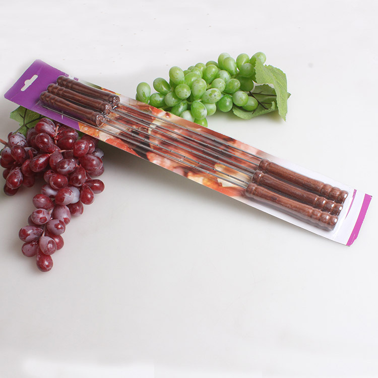 Ventas directas de fábrica 4 mango de madera política de tarjeta de succión barbacoa herramientas Herramientas anti-scald mango de madera barbacoa aguja barbacoa palo de madera