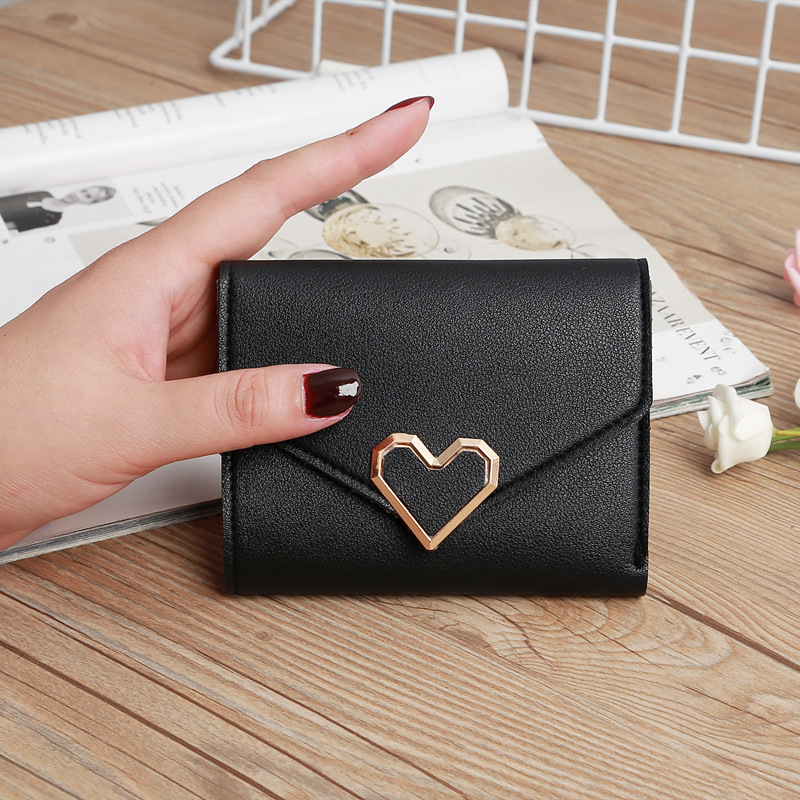 Retro Three-fold Heart-shaped Buckle Wallet display picture 9