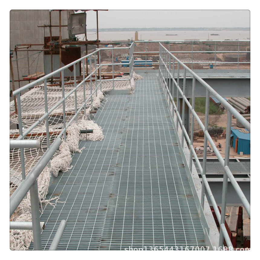 下水道格栅板 马路俩侧  格栅 镀锌钢格栅 钢格板