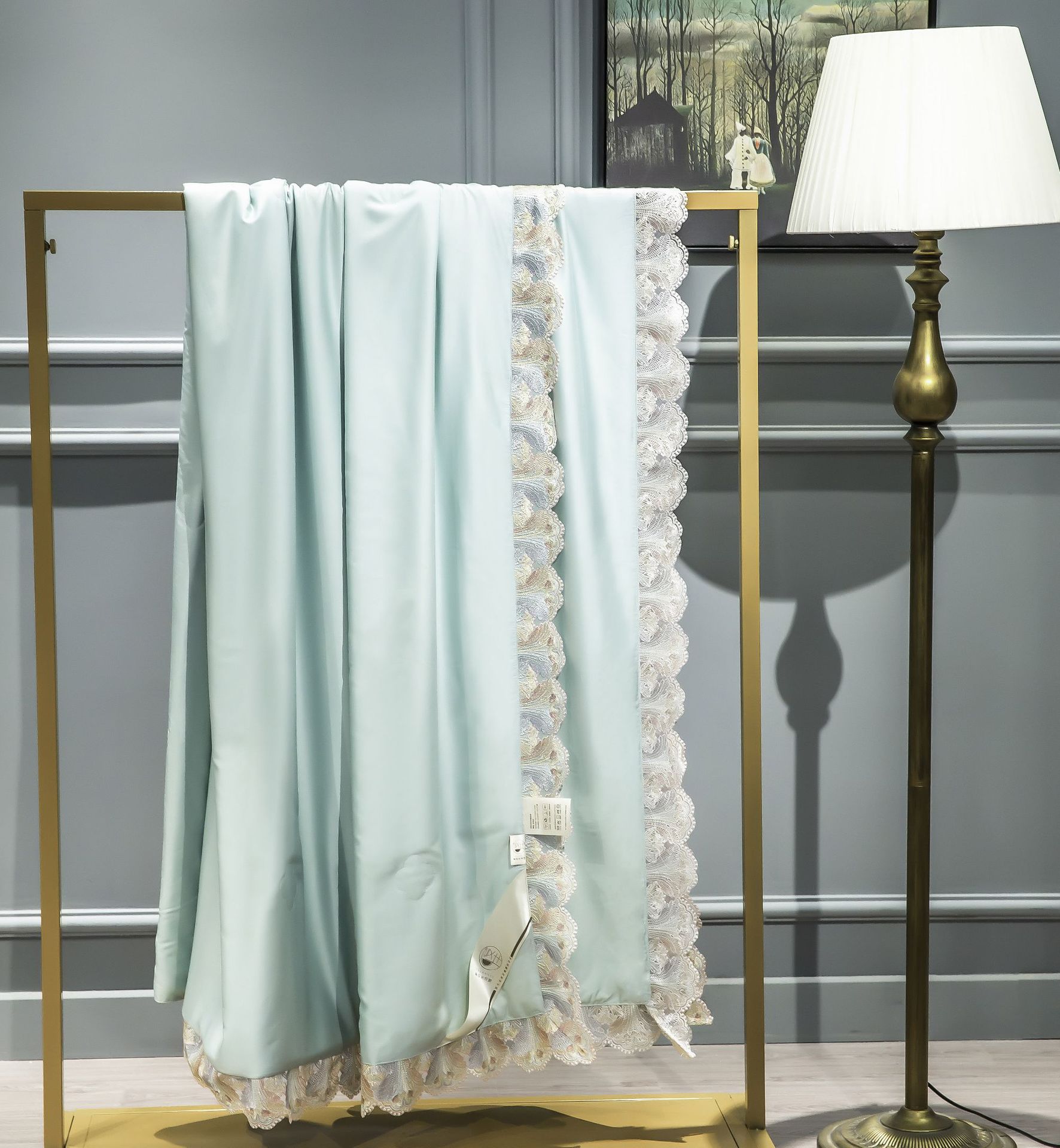 厂家直销2019新品五彩花边夏被 蚕丝被 礼品天丝棉榨蚕丝现货批发|ru